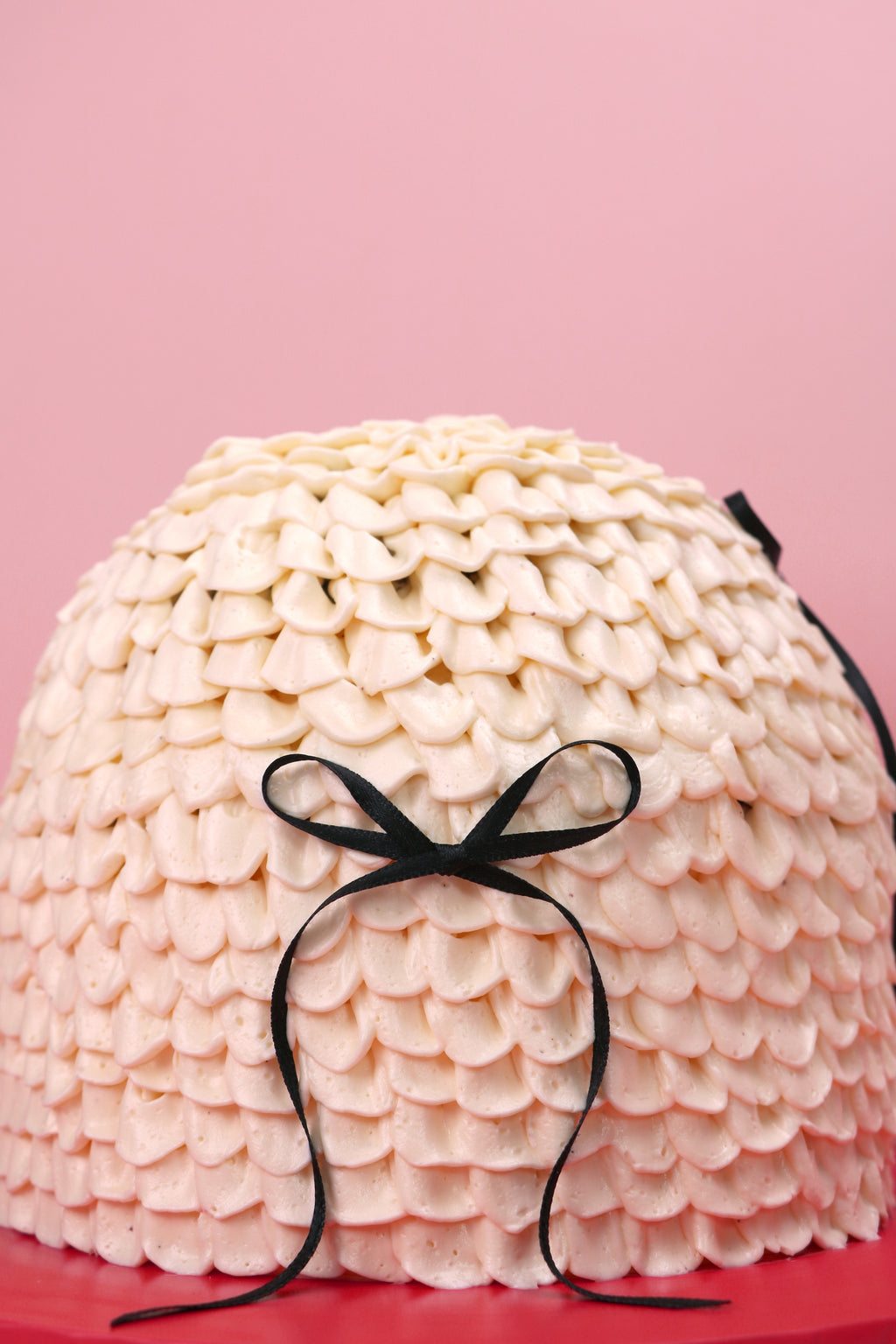 Dome-shaped vintage buttercream cake with ribbon – Cakeasion Uxbridge