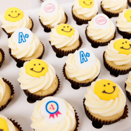 A+ Smiley Back to School Mini Cupcakes (24)