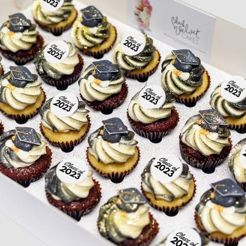 Black Graduation Class Mini Cupcakes (24)