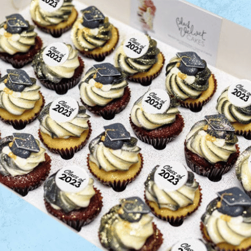 Black Graduation Class Mini Cupcakes (24)