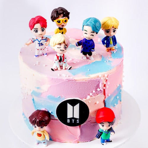 BTS Pastel Cake