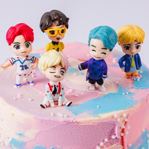 BTS Pastel Cake