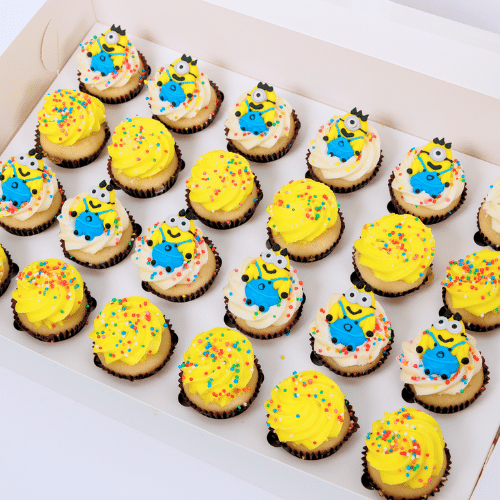 Despicable Me Minion Mini Cupcakes (24)