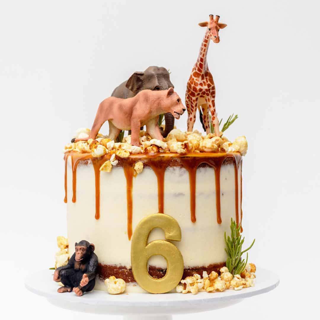 Kings of The Zoo Cake