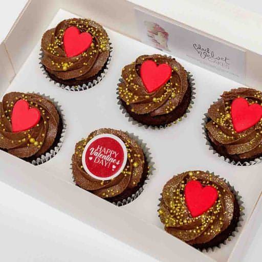 Valentine's Day Chocolate Lovers (6 Designer Cupcakes, Card, Balloon)